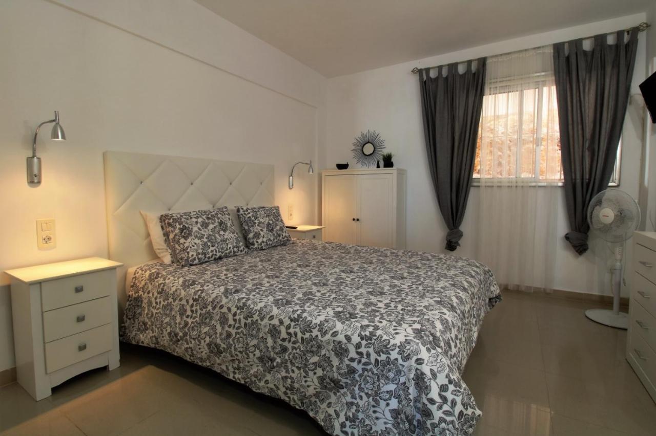 Agreable Appartement Au Bord De L' Ocean, Playa Paraiso 아데제 외부 사진